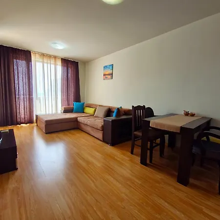 Diamond Sarafovo By Kp 4*