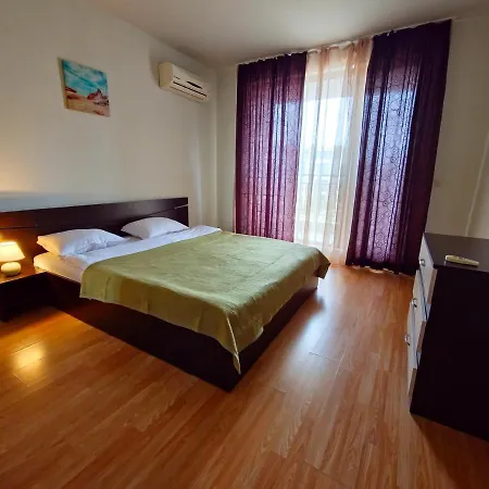 Diamond Sarafovo By Kp 4*