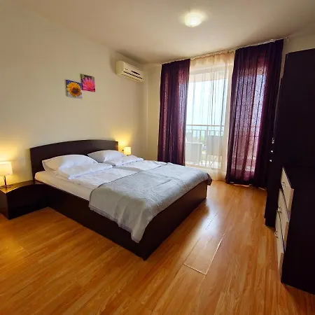 Diamond Sarafovo By Kp