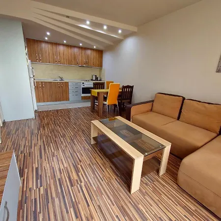 Apartmanhotel Diamond Sarafovo By Kp 4*