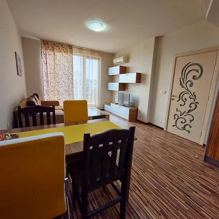 Diamond Sarafovo By Kp בורגאס