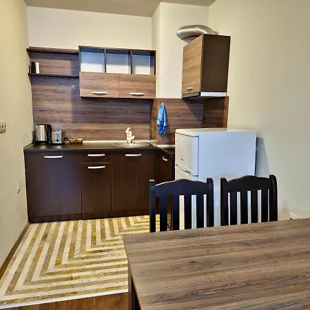מלון דירות Diamond Sarafovo By Kp בורגאס