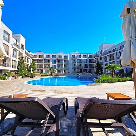 Diamond Sarafovo By Kp 4*